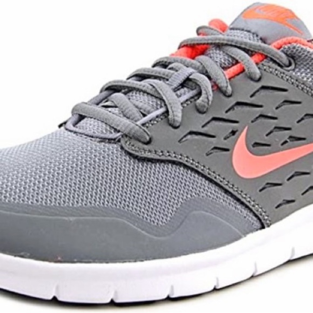 Nike Sneaker - Picture 2 of 7